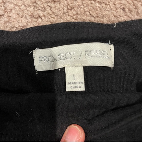 PROJECT REBEL Bubble Hem Mini Pleated Skirt - Picture 4 of 10